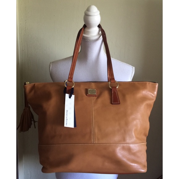 Dooney & Bourke Handbags - Dooney Bourke Tobi Tote
